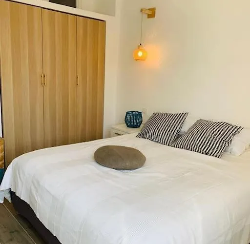 Duplex Pour 2 A 6 Personnes Avec Terrasse En Plein Coeur De La Citadelle De דירה *