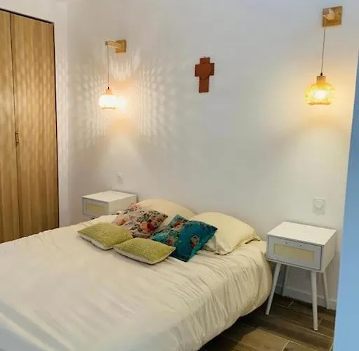 Duplex Pour 2 A 6 Personnes Avec Terrasse En Plein Coeur De La Citadelle De *