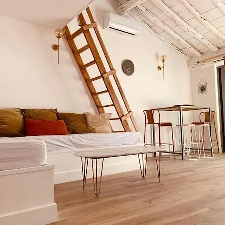 Duplex Pour 2 A 6 Personnes Avec Terrasse En Plein Coeur De La Citadelle De Bonifacio Apartment *