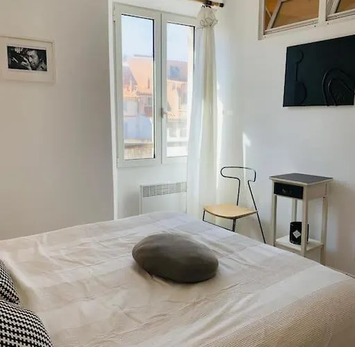 Duplex Pour 2 à 6 Personnes Avec Terrasse En Plein Cœur De La Citadelle De